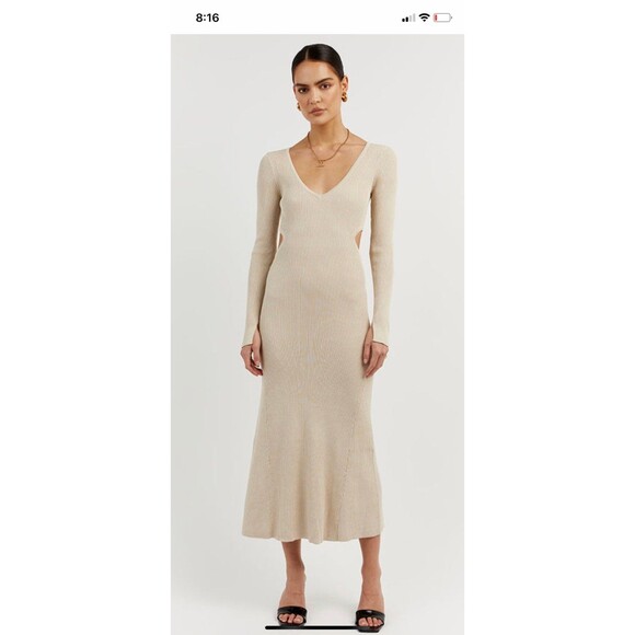 DISSH Dresses & Skirts - Dissh beige ribbed cutout Sleeved Midi Dress